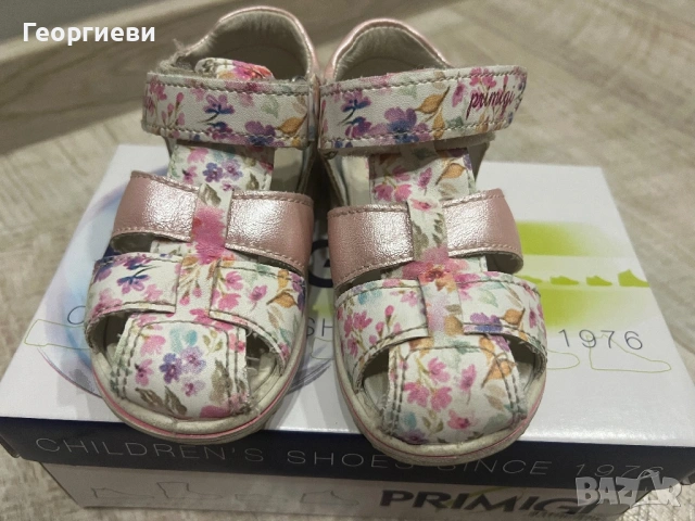 Детски сандали с цветя primigi 25 номер