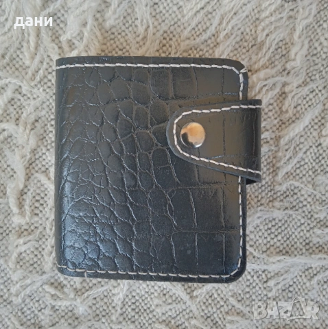Портфейл с голяма вместимост от естествена кожа 