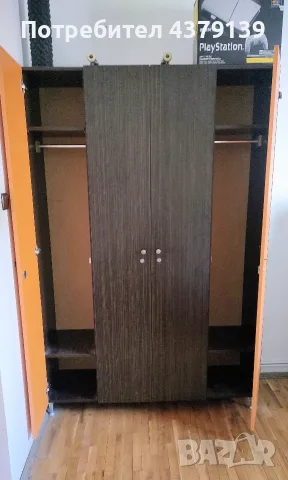  50€ Гардероб 4 крила с ключ за всяко крило на символична цена , снимка 3 - Гардероби - 55477593