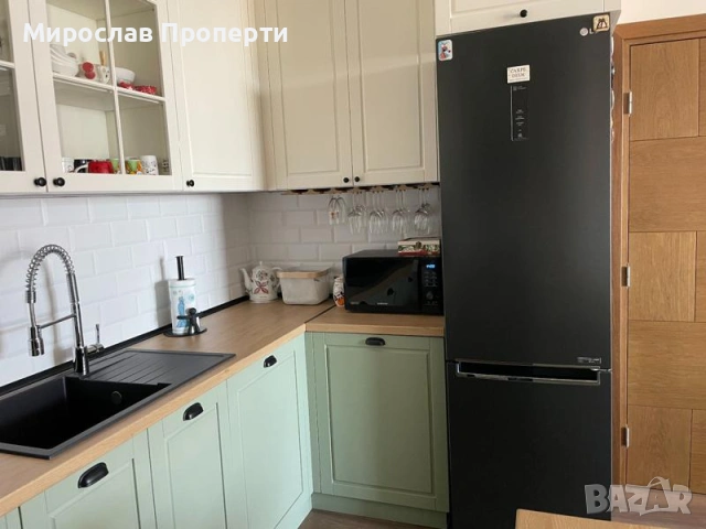 Продаваме Четиристаен апартамент в Киноцентър, снимка 8 - Апартаменти - 55191729