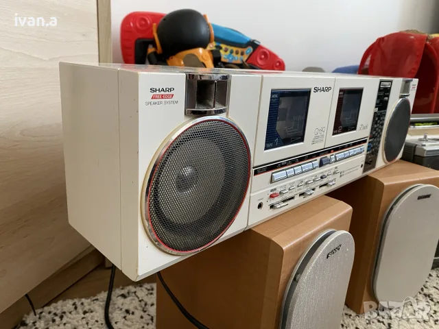 Касетофон Sharp QT-89, снимка 4 - Радиокасетофони, транзистори - 55353290
