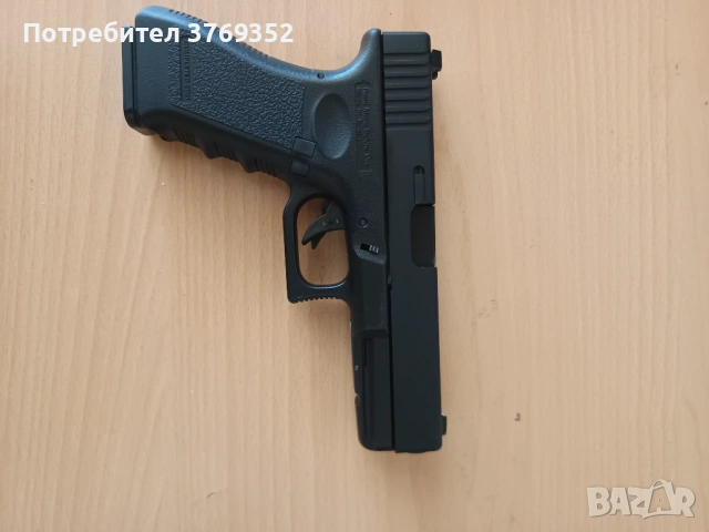 Еърсофт пистолет glock 17 gen 3 , снимка 2 - Въздушно оръжие - 54932990
