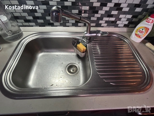 продавам кухненска мивка със смесител
