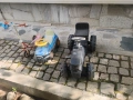 Трактор с педали, тротинетка и количка за бутане., снимка 1