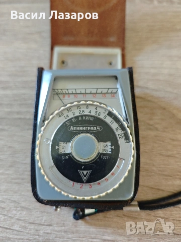 Фото апарат PRAKTICA L със светкавица и светломер Ленинград 4, снимка 5 - Фотоапарати - 54698791