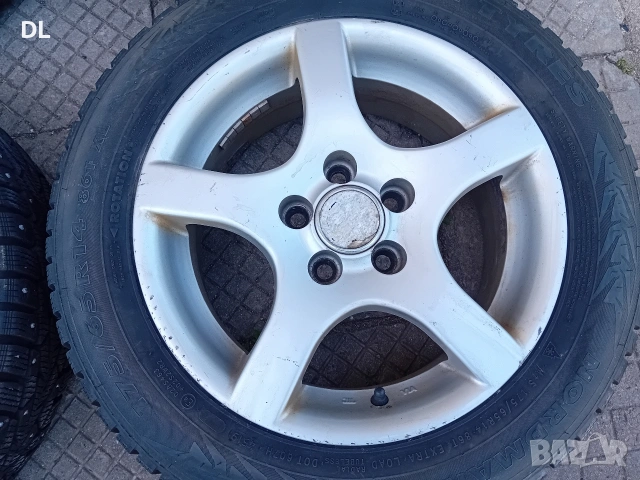 14 5х100 14 5x100 със зимни гуми с шипове 175 65 14, снимка 3 - Гуми и джанти - 50574714