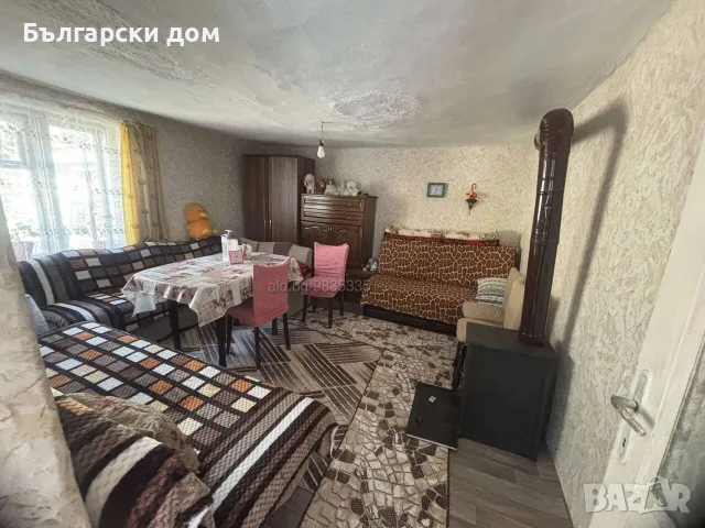 Продава се едноетажна къща на Пинета в общ двор с друга къща - гр. Добрич за 39 000 €, снимка 2 - Етаж от къща - 55389697