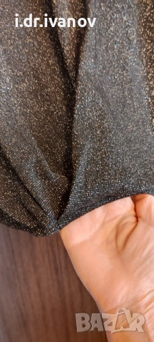 черна блуза с блестящ ефект, снимка 2 - Тениски - 54011837