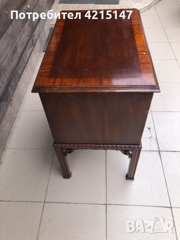 Нощно шкафче от махагон с резба"-Councill Chippendale", снимка 6 - Шкафове - 54663361