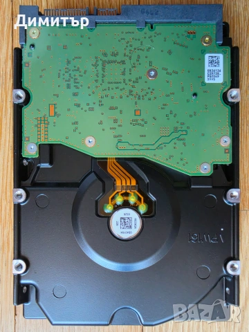 Western Digital 8 TB Red HDD NAS Hard Drive, снимка 2 - Твърди дискове - 55064331