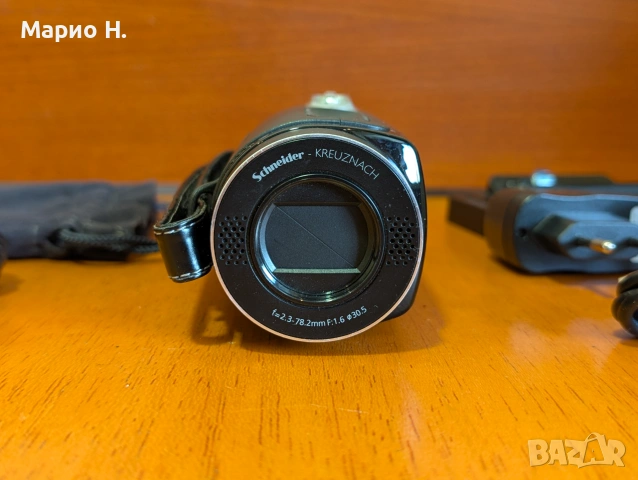 Видеокамера Samsung VP-MX25E, като нова, HD, Schneider оптика, 34x zoom, 16 GB вградена памет, снимка 4 - Камери - 55105015