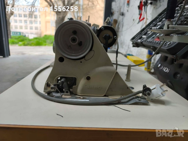 Професионална едноиглова права шевна машина JUKI, снимка 6 - Други машини и части - 54206845