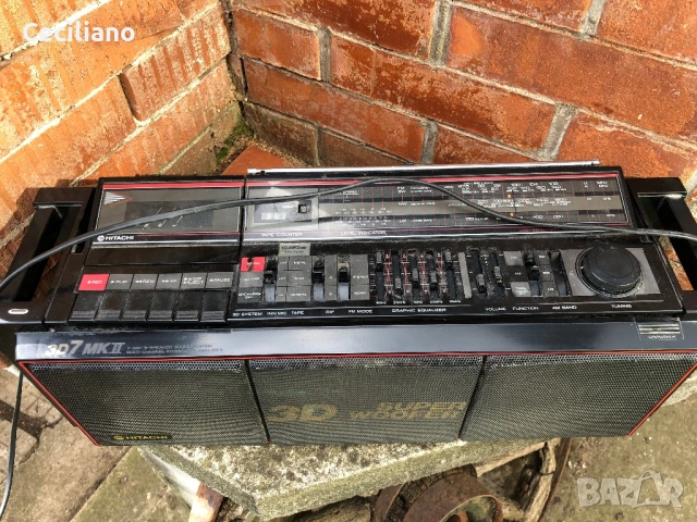 Радиокасетофон Hitachi TRK-7620E / 3D7 MK2., снимка 2 - Радиокасетофони, транзистори - 54571316