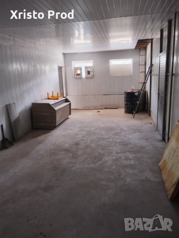 Краварник, снимка 6 - Складове - 54068773