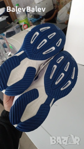 Маратонки Adidas , снимка 4 - Спортни обувки - 54239517