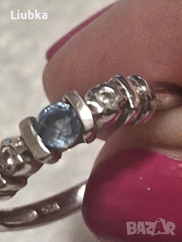 сребърен пръстен с топаз и циркони