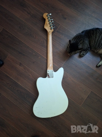 Електрическа китара Squier Mini Jazzmaster HH, снимка 4 - Китари - 54956673