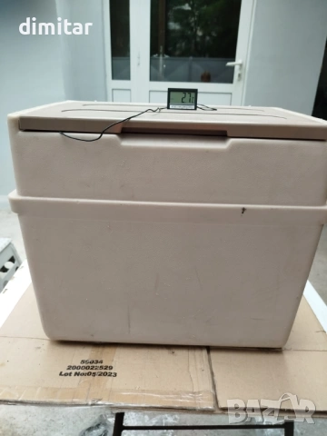 Къмпинг хладилник ELECTORLUX 12 V /220 V/ GAZ, снимка 12 - Хладилни чанти - 54735950