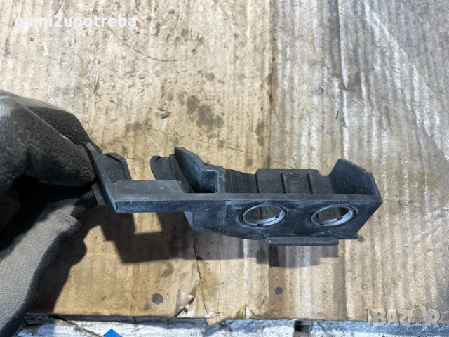 Крепежен Елемент Ляв Фар 625B56177R Renault Talisman 2017г 147kW, снимка 2 - Части - 54364793