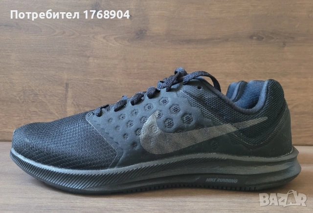 Дамски маратонки Nike-38номер, снимка 2 - Маратонки - 54759985