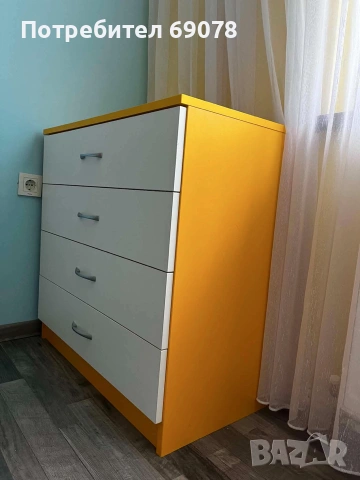 Скрин с четири чекмеджета, снимка 2 - Скринове - 55263763