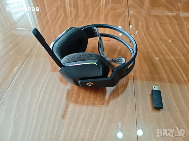 Безжични геймърски слушалки Logitech g733, снимка 7 - Слушалки и портативни колонки - 54487705