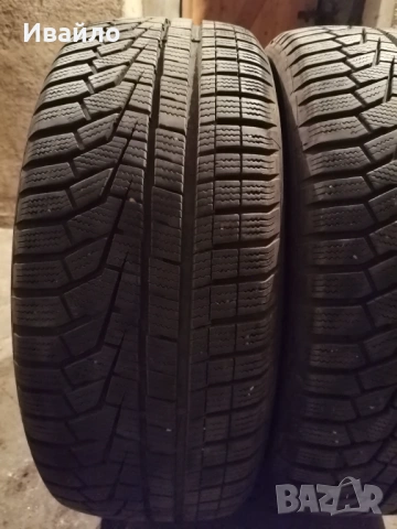 Продавам 2 броя зимни гуми 215.55.17 на 1 сезон дот 2021 Hankook , снимка 2 - Гуми и джанти - 54630152