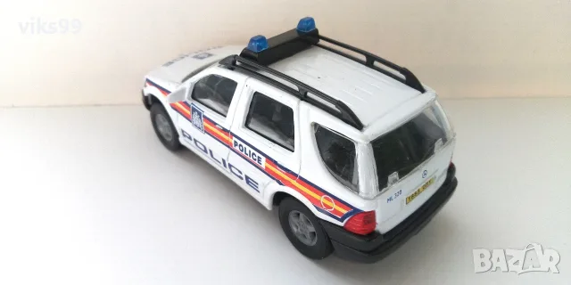 Hongwell Mercedes M-Class ML 320 UK POLICE - Мащаб 1:43, снимка 2 - Колекции - 55641862