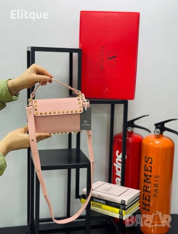 чанти Valentino Garavani ➡️20 Cm ⬆️13 Cm , снимка 2 - Чанти - 54363104