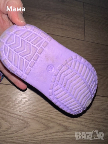 Детски чехли Crocs, снимка 3 - Детски сандали и чехли - 54754827