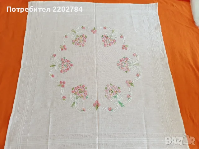 Битови, бродирани карета за маса , снимка 16 - Покривки за маси - 55639533