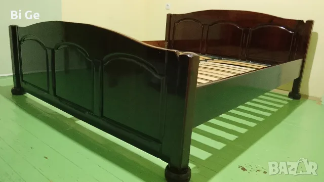Продавам масивна спална , снимка 2 - Спални и легла - 55436824
