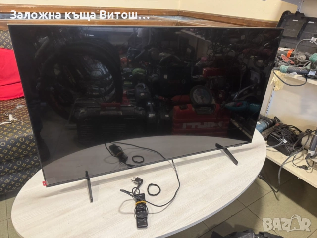 Телевизор  Samsung UE43DU8072U, снимка 5 - Телевизори - 54084417