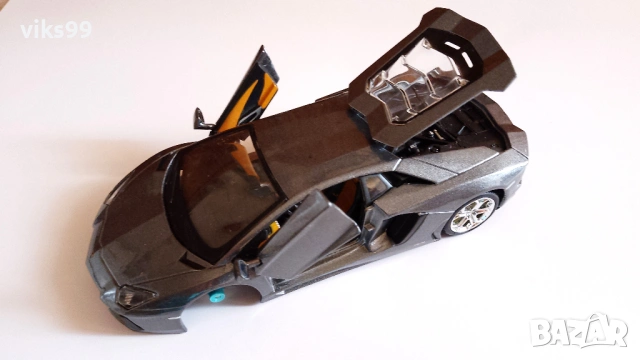 Lamborghini Aventador LP700-4 MAISTO 1:24, снимка 3 - Колекции - 54134301