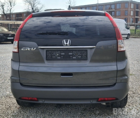 Honda CR-V 2.0i Vtec 155PS 4x4, снимка 6 - Автомобили и джипове - 53989389