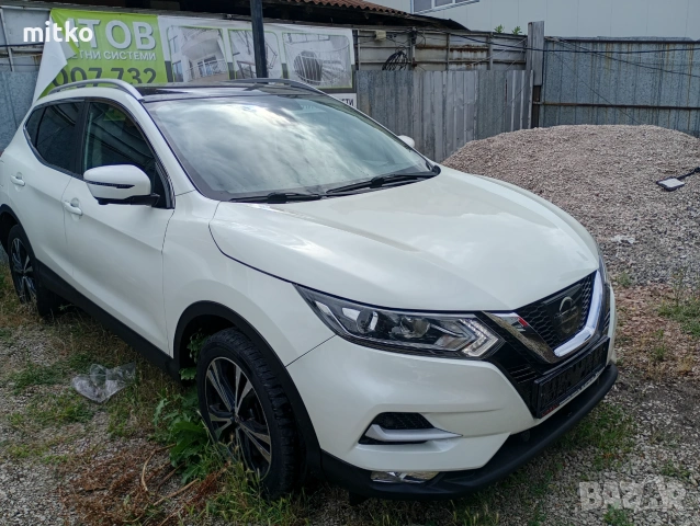 Нисан Кашкай 1,5Dci, снимка 2 - Автомобили и джипове - 55156218