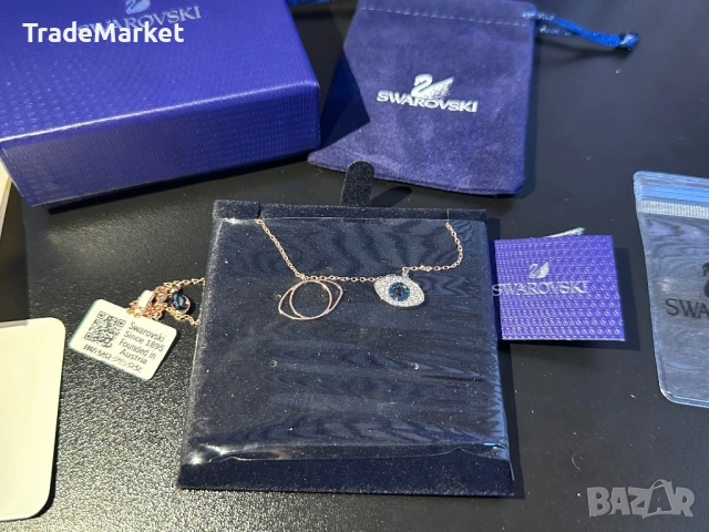 Ново Дамско Колие с висулки Swarovski Swarovski Duo Evil Eye Pendant във финиш розово злато, снимка 2 - Колиета, медальони, синджири - 54279870