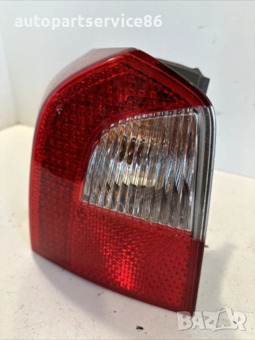 Заден ляв долен стоп Hella за Volvo V70 2.0 TDI 163HP (2012) 31276839, снимка 2 - Части - 54112402