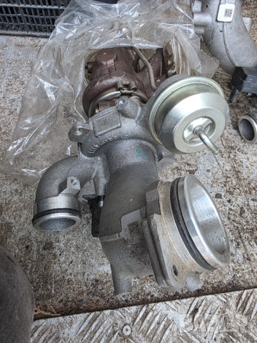 Ihi turbo 2бр турбини, снимка 4 - Части - 54842693