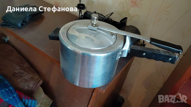 електрическа тенджера под налягане 