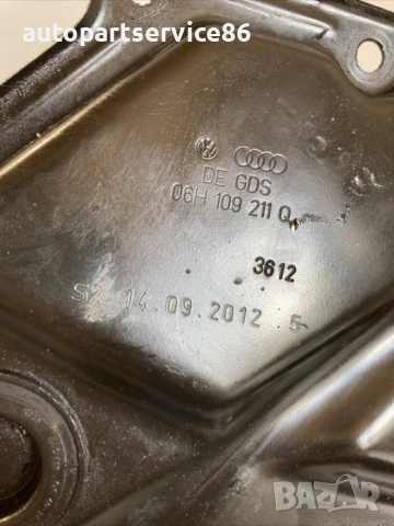 Заден уплътнителен капак за Audi A3 8P 2.0 TFSI (2010) двигател CCZ 06H109211Q, снимка 3 - Части - 54666736