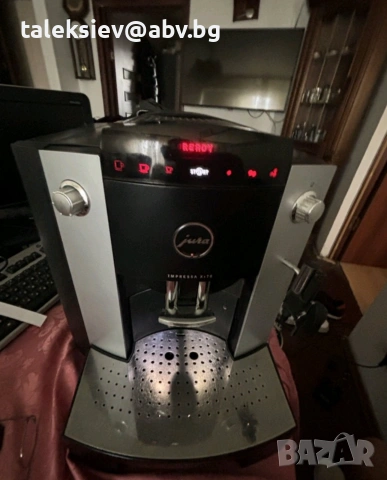 Jura Impressa XF70 швейцарска кафемашина, снимка 3 - Кафемашини - 55233659