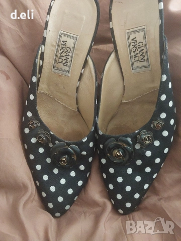 VERSACE Original Size 38 Страхотни чехли, снимка 2 - Чехли - 54339379