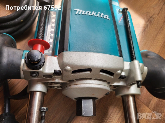 Оберфреза Makita Rp2301fc, снимка 2 - Други инструменти - 55240368
