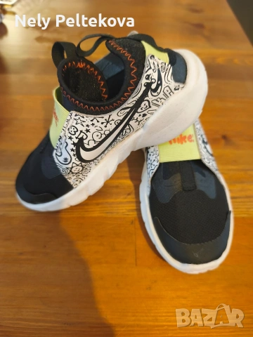 маратонки Nike