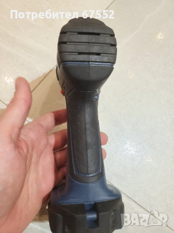 Импакт Bosch GDR 18V-LI. Само машина, без батерии зарядно. Цена: 50€ (крайна), снимка 5 - Други инструменти - 54646200
