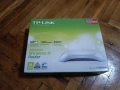 Продавам отличен WiFi TP-Link рутер 802.11 b/g/n 300mbps пълен комплект в кутия, снимка 4