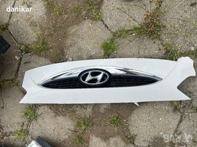 Горна решетка с емблема Hyundai IX20 (2010-2015 г.)