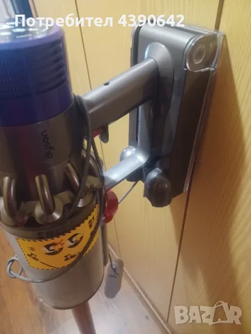 Прахосмукачка Dyson V10, снимка 3 - Прахосмукачки - 55531294