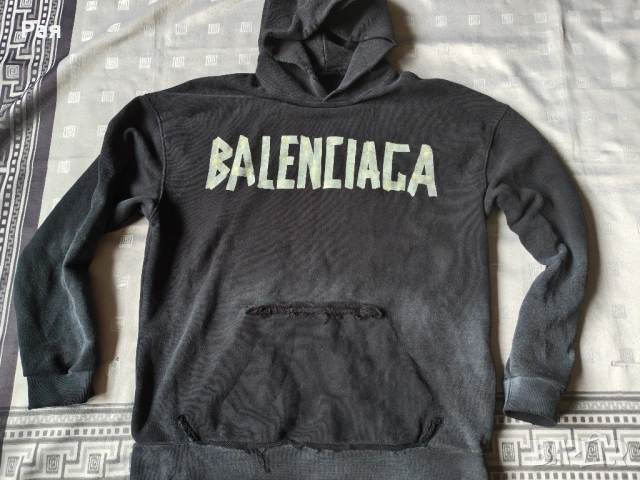 Оригинално худи Balenciaga Tape Type Ripped Pocket Hoodie (Размер XL), снимка 17 - Суичъри - 54640539
